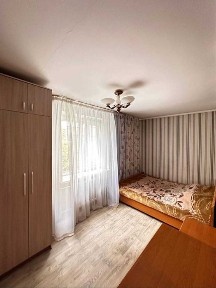 Продам 2-х комнатную квартиру, р-он маг. Янтарь