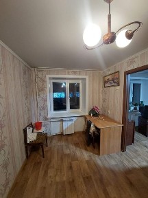 Продаётся двухкомнатная квартира. Центр. Водонапорная баня.