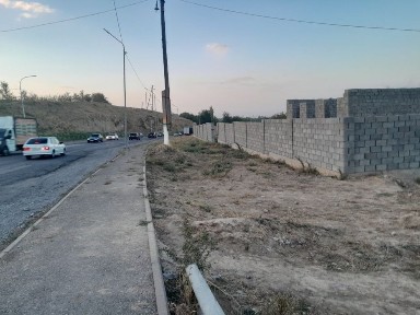 Недоснедостроенный дом с земельным участком