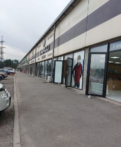 Сдам в аренду пять бутиков.