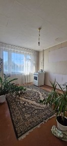 Продаётся 2 комн улучшенная планировка в центре