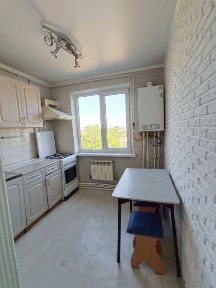 Продам 3 к. кв мкр. Жилгородок