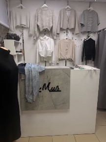 Продам бутик со всеми оборудованиями