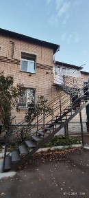 Продам квартиру в здании быв садика