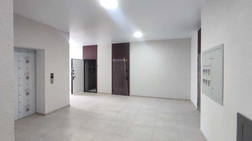 Продам 3 комнатную квартиру Лайф Парк2