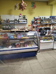 Сдаю в аренду помещение, продуктовый магазин и 3 квартиры