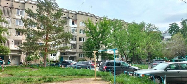 Обмен на дом или трёхкомнатную