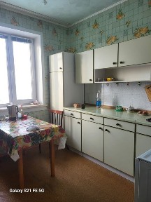 Продам 3комн квартиру по адресу 7микр 15дом