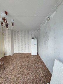 Продаётся 3 - комнатная квартира в районе ЖД Вокзала