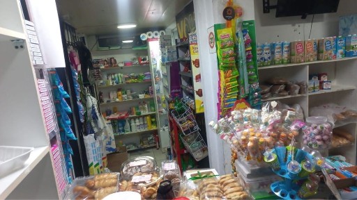 Там в аренду продуктовый магазин