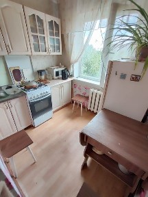 Продам 2 х комн. Квар. 2-30, 5 этаж