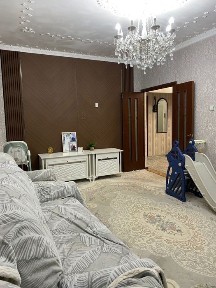 Продам 4 комнатную квартиру