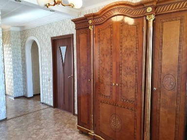 5 комн 96 кв. м SMALL Енлик Кебек