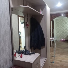 Продам3 х ком. 60 м. кв. - Ломова-46