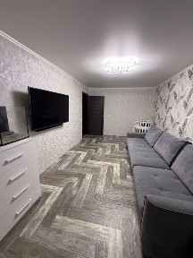 Продам двух комнатную квартиру в кжби