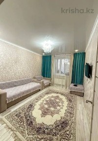 Байтурсынова 37. 1 комнатная квартира