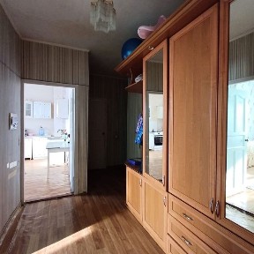 ШАХТЕРОВ - 74, трех. кв., 80 кв., юго-восток. ! ГОРЯЩИЙ ВАРИАНТ!