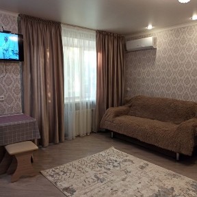 Сдам 1 ком студия, продление 1000 после первых двух часов.