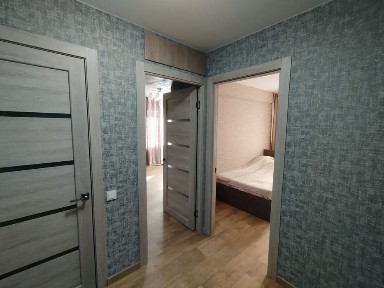 Сдам двухкомнатную квартиру в центре города.