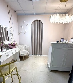 Сдам кабинет с раковиной, кондиционером и окном