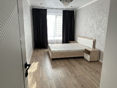 Жк Молодёжный. Сдам двухкомнатную квартиру на длительный срок семейным.