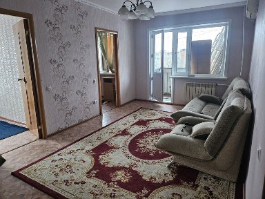 Сдам 3 комнатную квартиру на длительный срок 180000