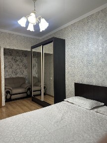 Сдам квартиру по суточно Шакарима 60