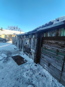 Продам 2 комнатную квартиру в доме барачного типа. Береке.