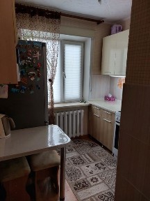 Продам две 2х комнатные квартиры на одной площадке через стенку