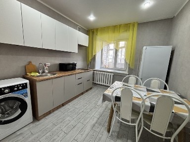 Сдам посуточно, Центр, Lux-1 комнатную, центр,wi-fi,smart tv,все новое