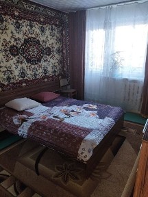 Сдам квартиру посут. 4 мкр 12 дом, Wi-Fi, водонагреватель есть