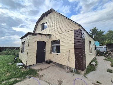 Продам дом в Отрадном, 4 комнатный, 2 этажа, 1эт уже жилой.