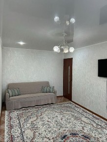 Срочно продается 3-комн. квартира в 4 мкр, торг