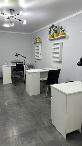 Сдаеются в аренду маникюрные столики