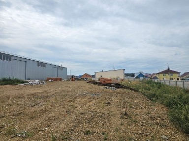 Продам или сдам в аренду базу ангар 600кв высота 4.5м участок 35 сото