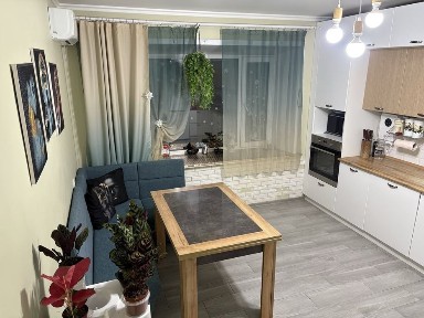 Продам двухэтажный коттедж с цокольным этажом и баней в доме