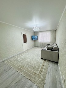 Сдам 2 комн квартиру в центре