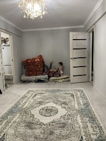 3 ком квартира на 3 этаже, не угловая Ауезова 52а