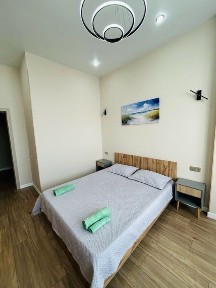 Сдается уютная квартира в престижном жк в центре города свидом на море