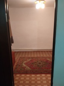 Жер үй сатылады.