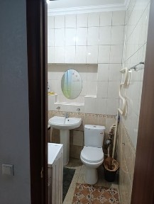 По часам теплая не прокуреная чистая уютная