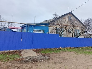 Продается дом в поселке Приуральный, возможен обмен на скот