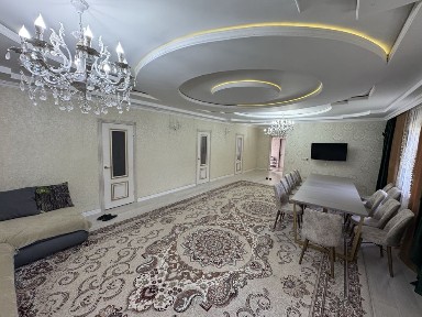 Продаётся 3-комнатный большой дом, район Омега