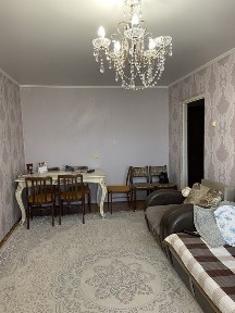 Продам 2хкомн квартиру в 20 мкрн Победы 5/5
