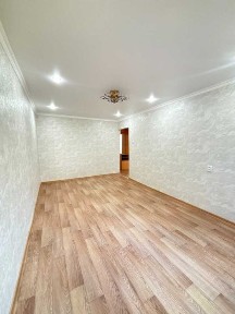 3 комн. кв. ленинградский проект в центре города