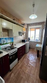 В продаже 3х комнатная квартира улучшенной планировки в 6 микрорайоне!