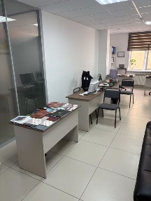 Офисные места в суб аренду