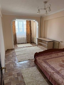 Продаётся 2х квартира третий этаж площадь