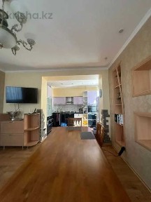 3-комнатная квартира · 80 м² · 2/4 этаж, Независимости 2