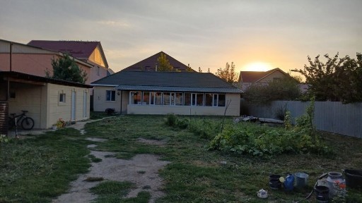 Продаётся дом из 3 комнат 8сот земли